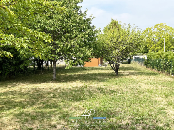 Terrain à bâtir à Beire-le-Châtel - 1178 m² 