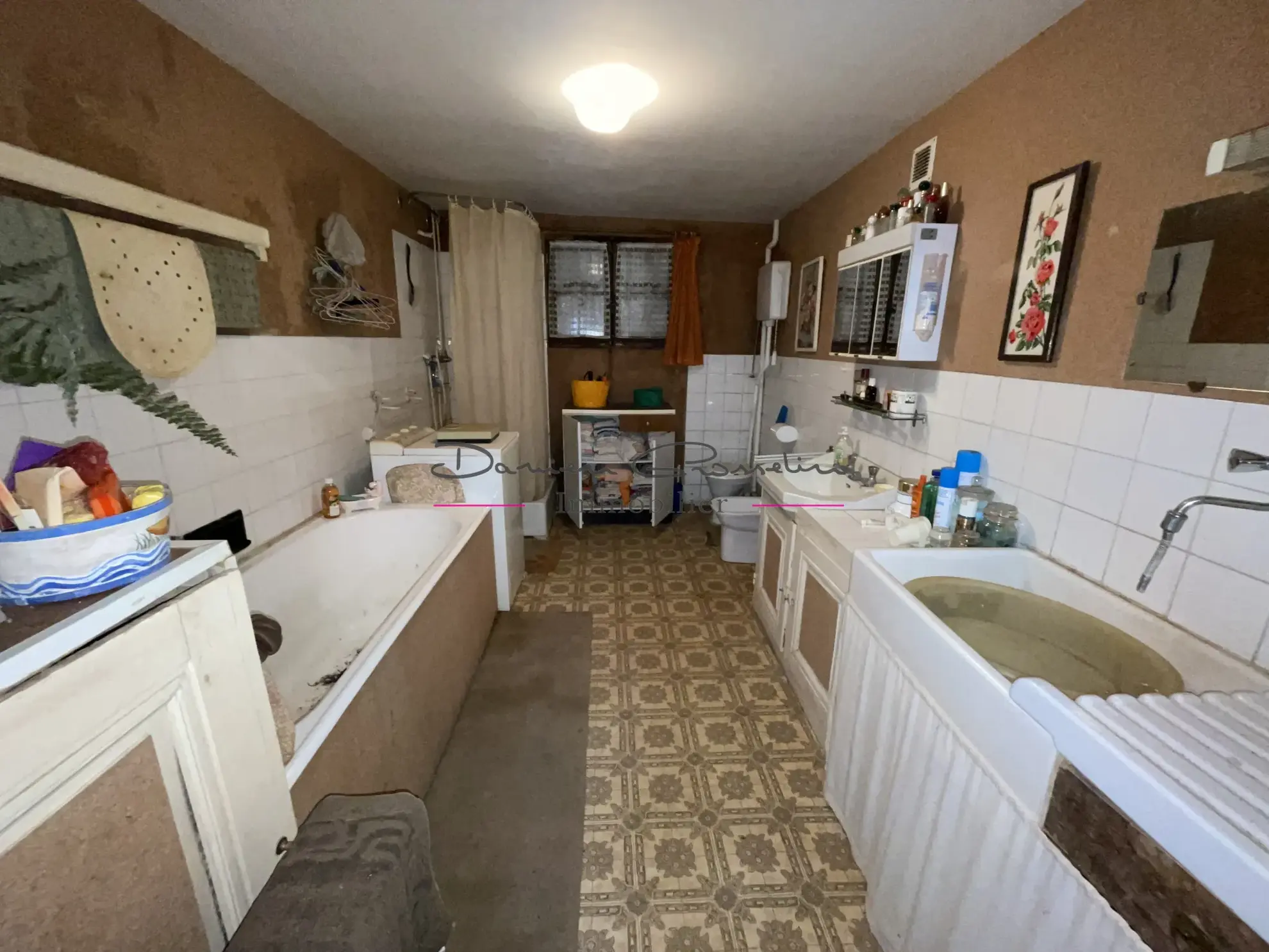 Maison de campagne à rénover à Cours-la-Ville 
