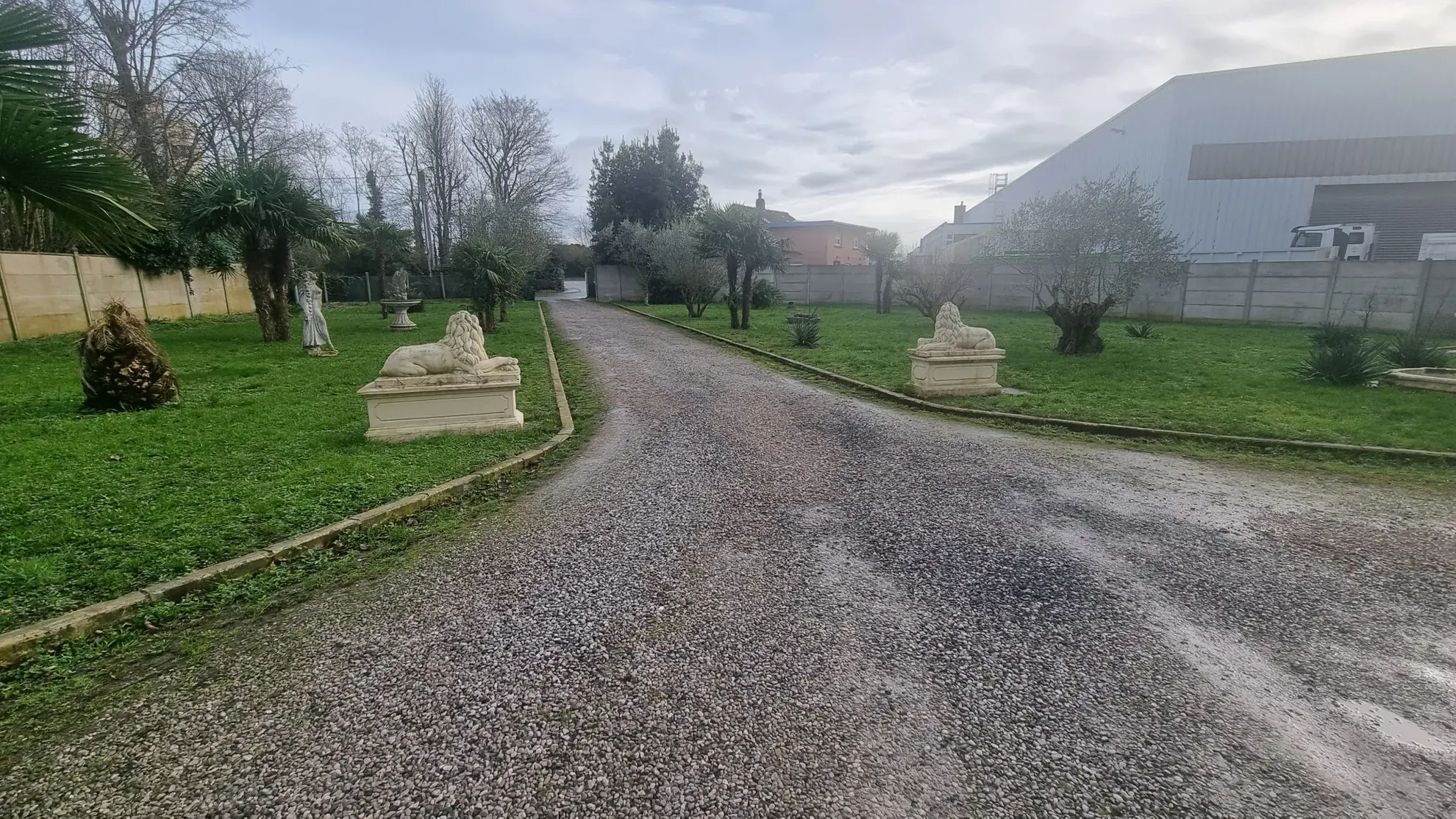 À vendre : Château d'exception à Loos, près de Lille pour 2 550 000 € 