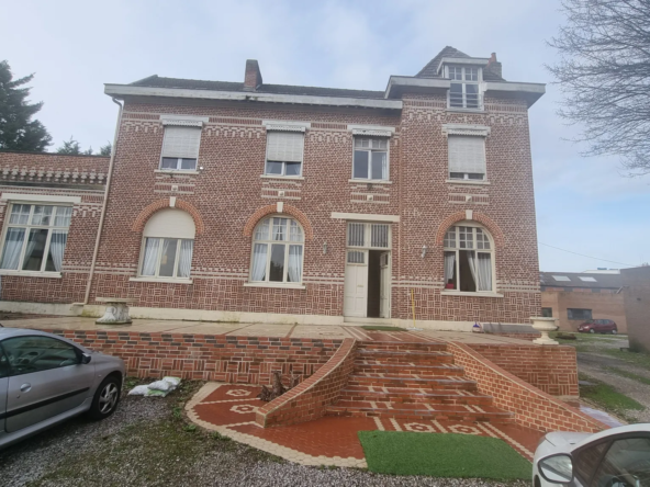 À vendre : Château d'exception à Loos, près de Lille pour 2 550 000 €