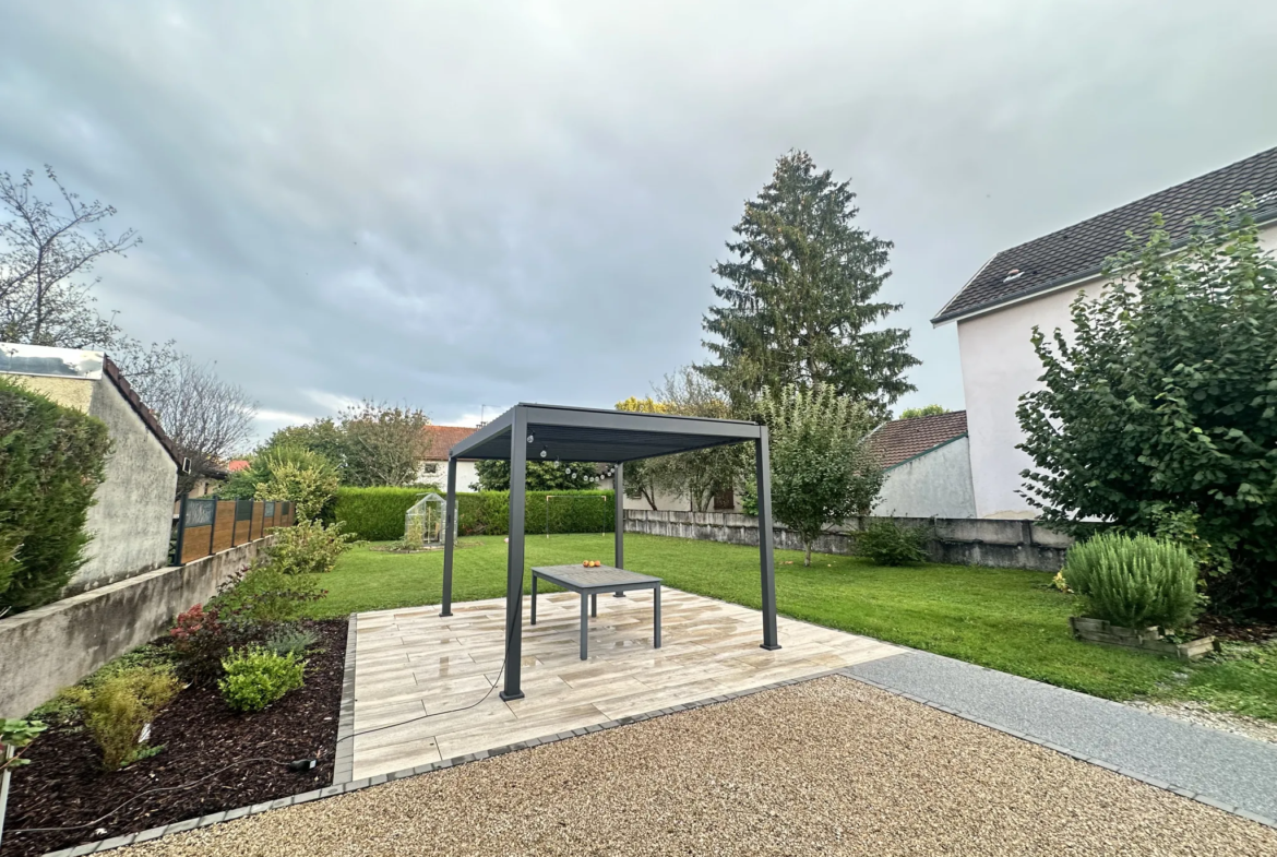 Maison T6 à vendre à Valentigney - 143 m² sur terrain de 8,90 ares 