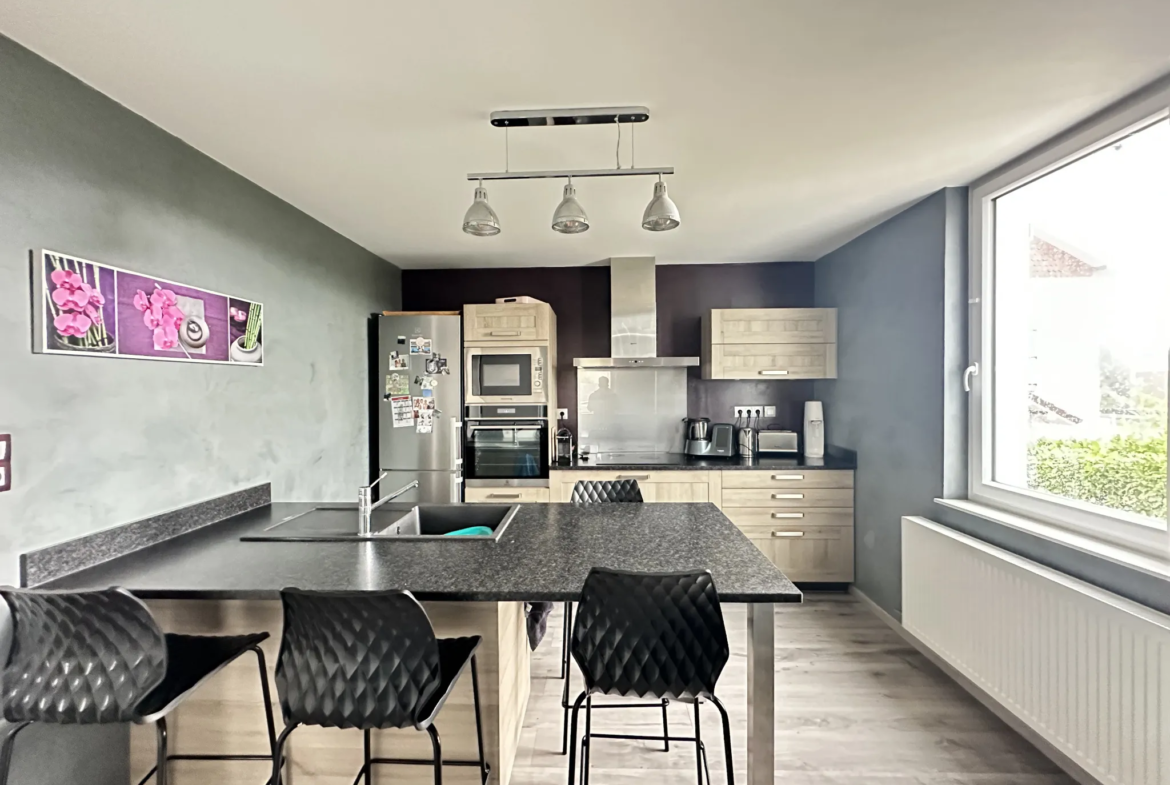 Maison T6 à vendre à Valentigney - 143 m² sur terrain de 8,90 ares 