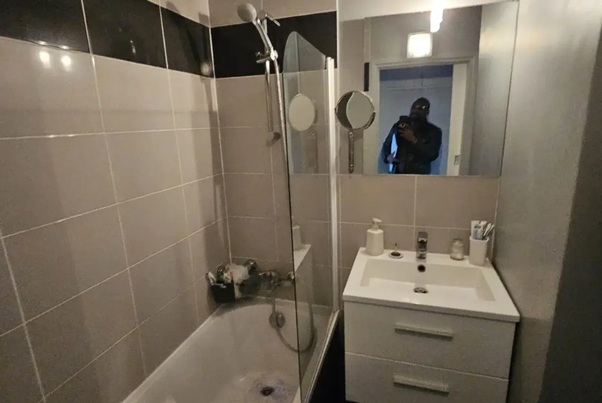 Appartement spacieux 4 pièces à Trappes (78190) avec parking 