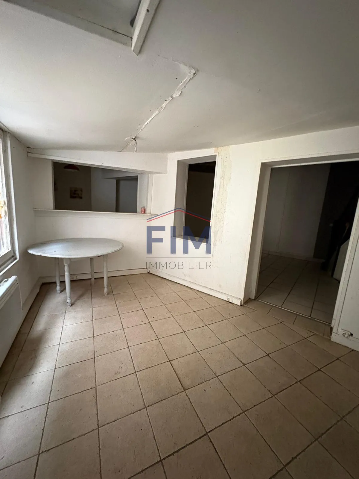 Maison de ville F3 avec cour privée à Dieppe - À rénover 