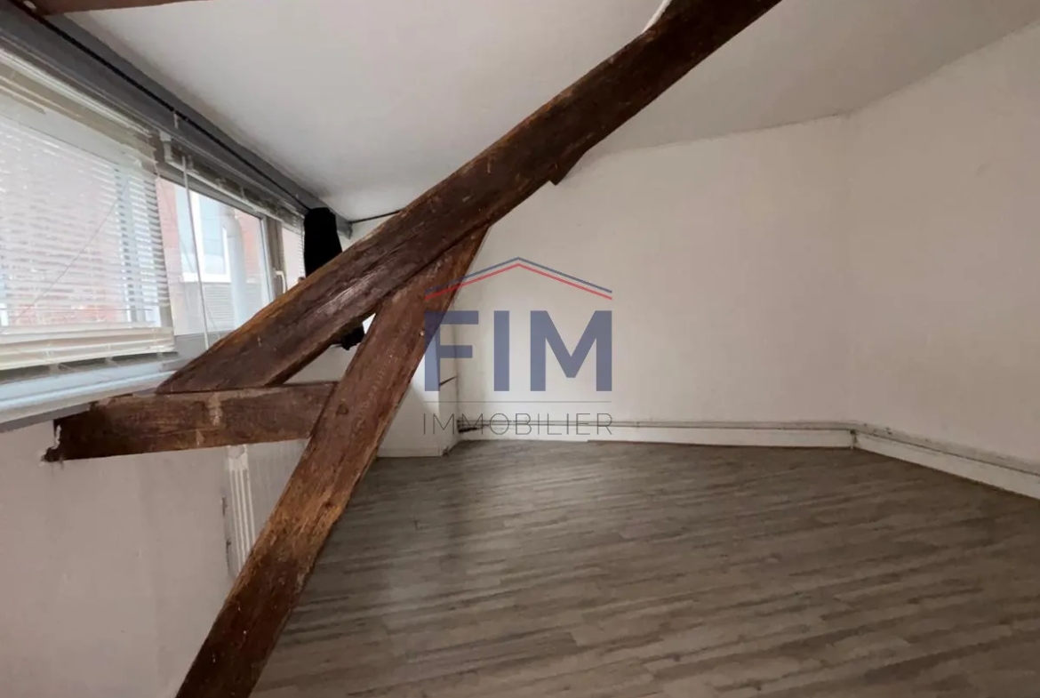 Maison de ville F3 avec cour privée à Dieppe - À rénover 