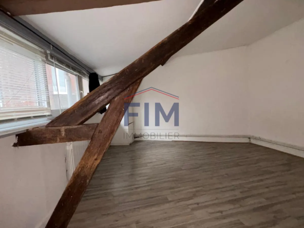 Maison de ville F3 avec cour privée à Dieppe - À rénover 