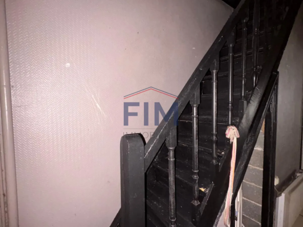 Maison de ville F3 avec cour privée à Dieppe - À rénover 