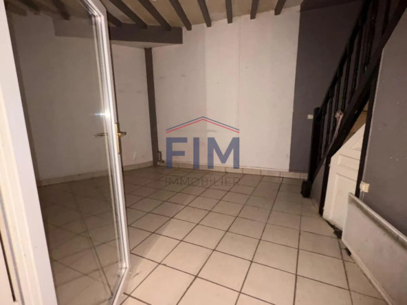 Maison de ville F3 avec cour privée à Dieppe - À rénover 