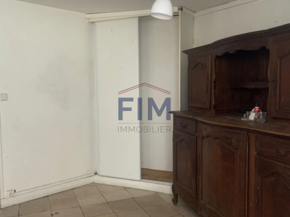 Maison de ville F3 avec cour privée à Dieppe - À rénover 