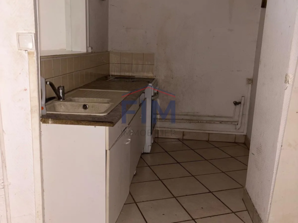 Maison de ville F3 avec cour privée à Dieppe - À rénover 