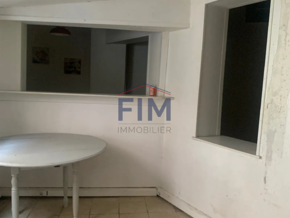 Maison de ville F3 avec cour privée à Dieppe - À rénover 
