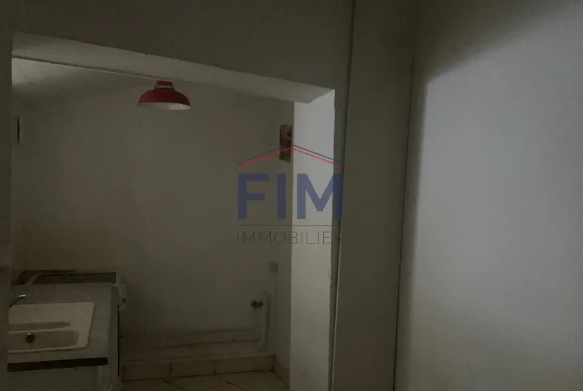 Maison de ville F3 avec cour privée à Dieppe - À rénover 