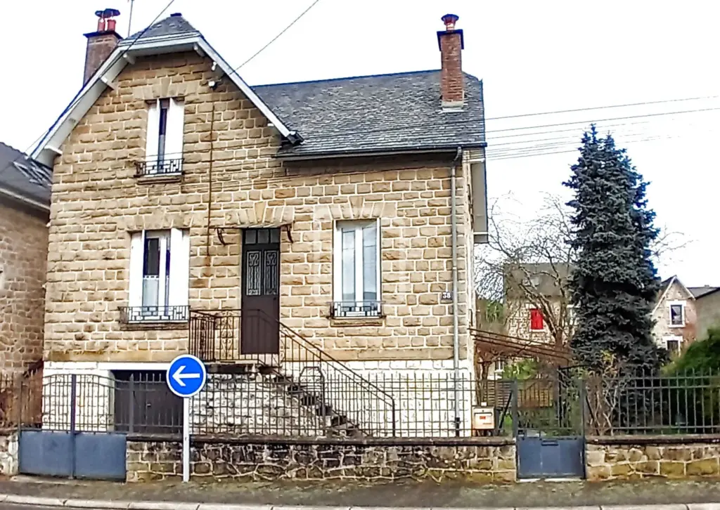 Charmante maison années 30 avec jardin à Brive-la-Gaillarde