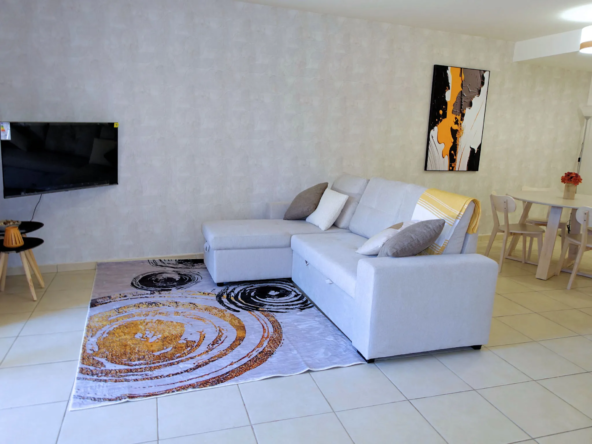 Spacieux appartement T2 de 61 m² à vendre à St Denis avec terrasse 