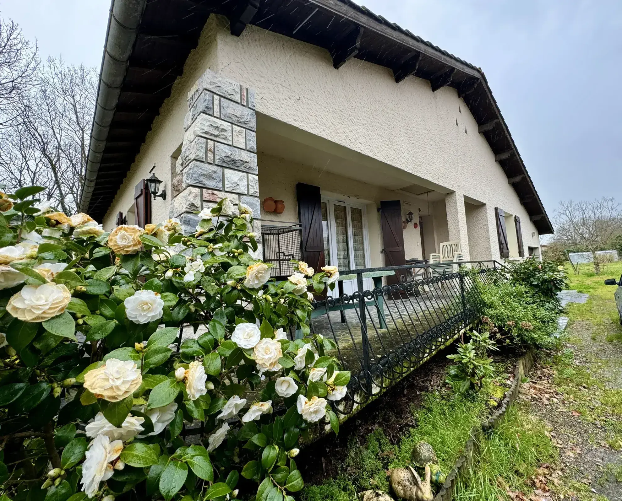 Maison avec jardin constructible à La Ville Dieu Du Temple 