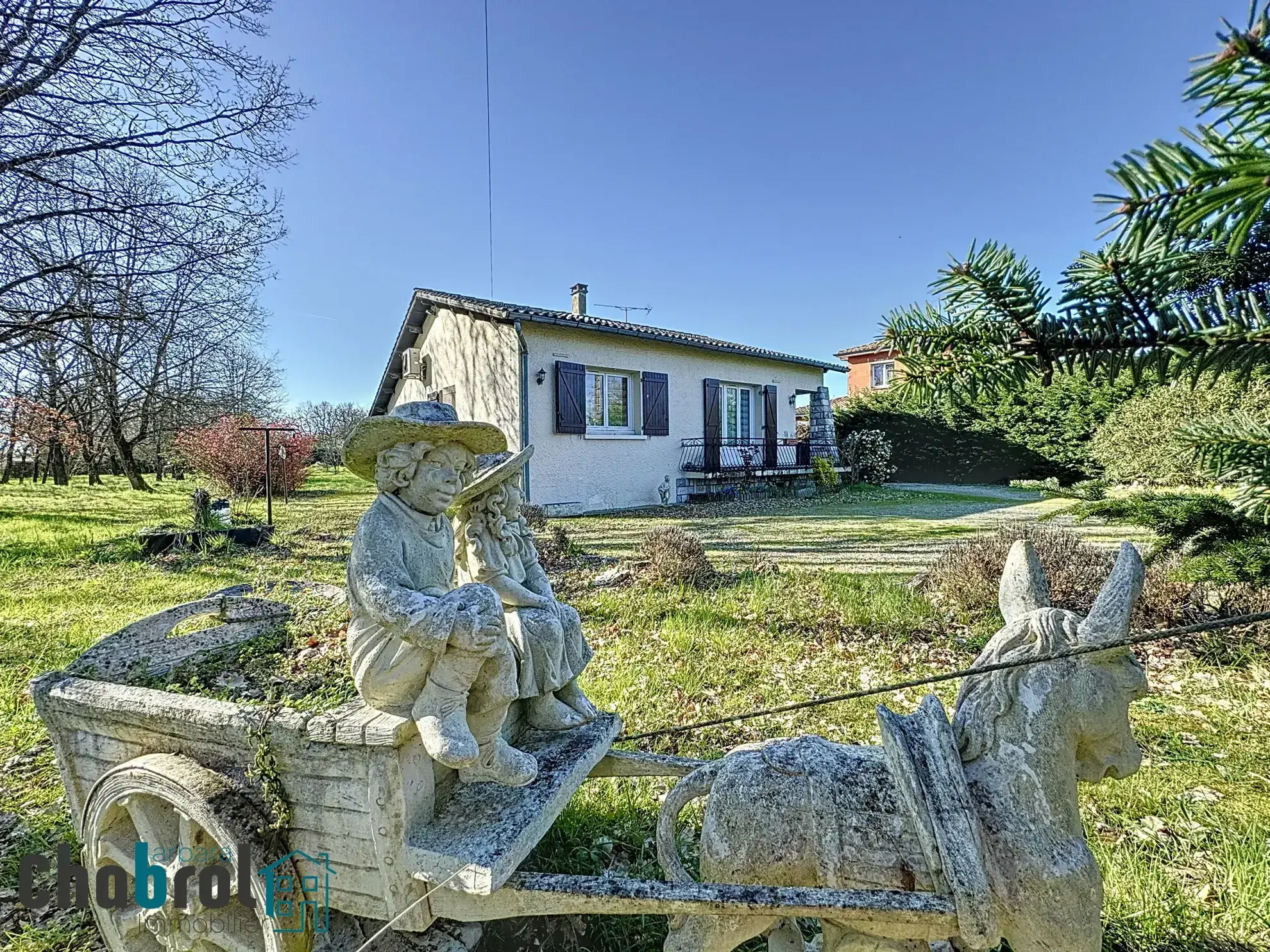 Maison avec jardin constructible à La Ville Dieu Du Temple 