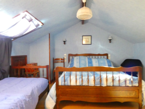 Belle maison à Arpajon sur Cère avec 6 chambres et jardin 