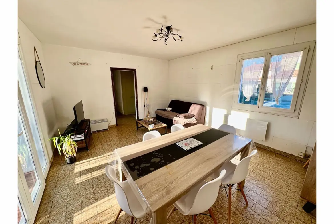 Villa traditionnelle à vendre à Tourves avec 2 garages 
