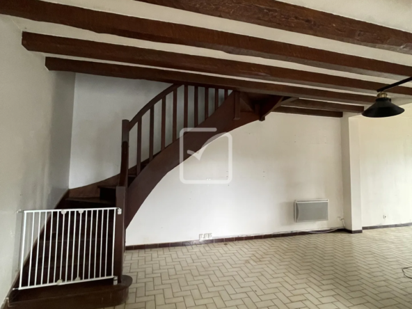 Maison familiale en pierre à vendre à Alles-sur-Dordogne 
