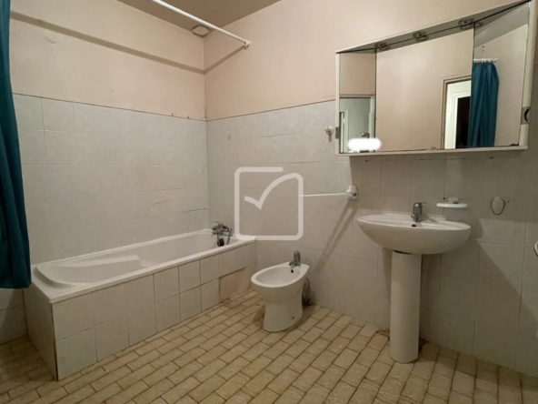 Maison familiale en pierre à vendre à Alles-sur-Dordogne 