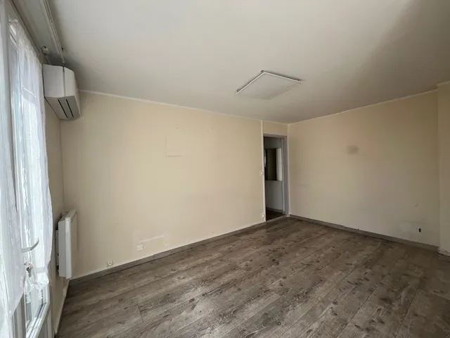 Bel appartement T2 bis lumineux avec terrasse à Nîmes 