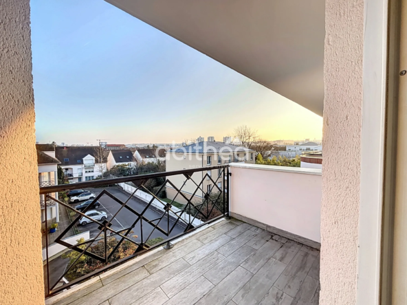 À vendre : Appartement 3 pièces avec balcon à Choisy-le-Roi 