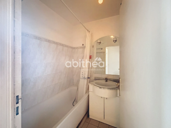 À vendre : Appartement 3 pièces avec balcon à Choisy-le-Roi 