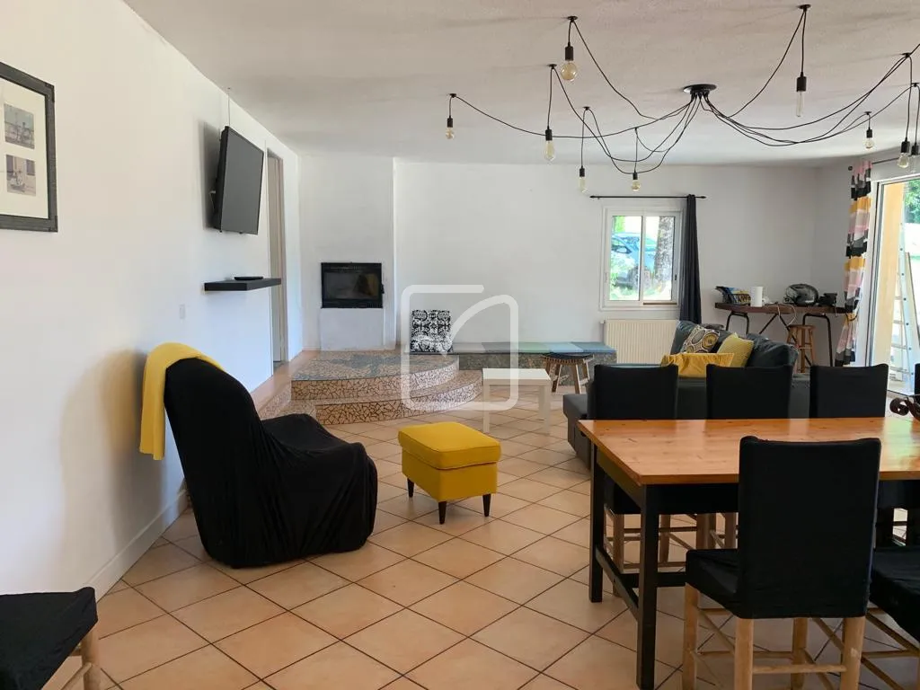 Maison avec piscine à vendre à Saint Genies (24590) 