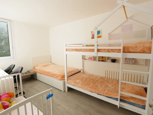 Appartement lumineux 4 pièces avec balcon à Le Raincy - 249 000 € 