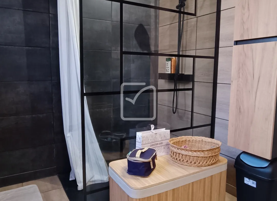 Maison spacieuse avec 3 chambres à vendre à Coulounieix Chamiers 