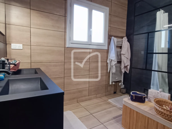 Maison spacieuse avec 3 chambres à vendre à Coulounieix Chamiers 