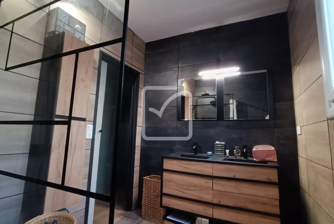 Maison spacieuse avec 3 chambres à vendre à Coulounieix Chamiers 