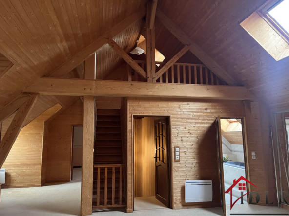 Charmant pavillon à vendre à Bourbonne-les-Bains - 230 m² sur 1716 m² 