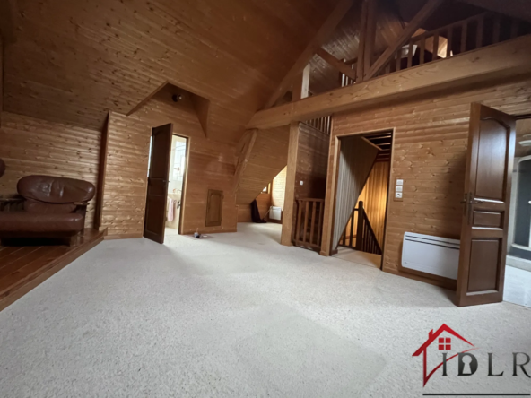 Charmant pavillon à vendre à Bourbonne-les-Bains - 230 m² sur 1716 m² 