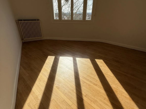 Vente Appartement T3 à Vichy - Balcon et Ascenseur 