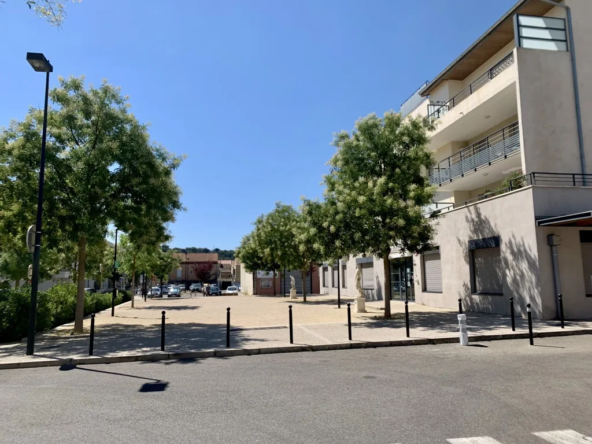 Appartement à vendre à Orange avec terrasse et garage 