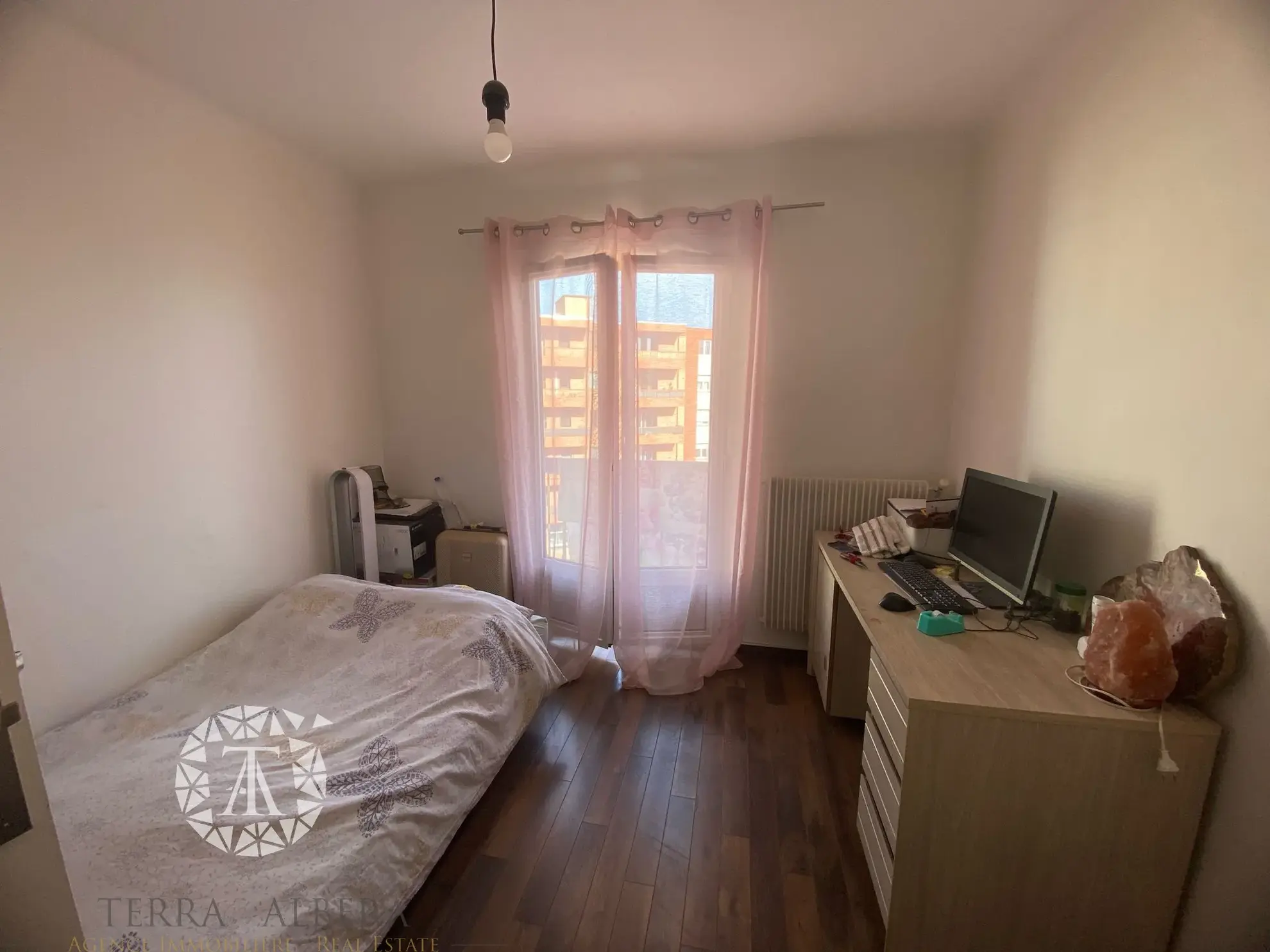 Appartement 4 pièces à vendre à Perpignan avec terrasse et parking 