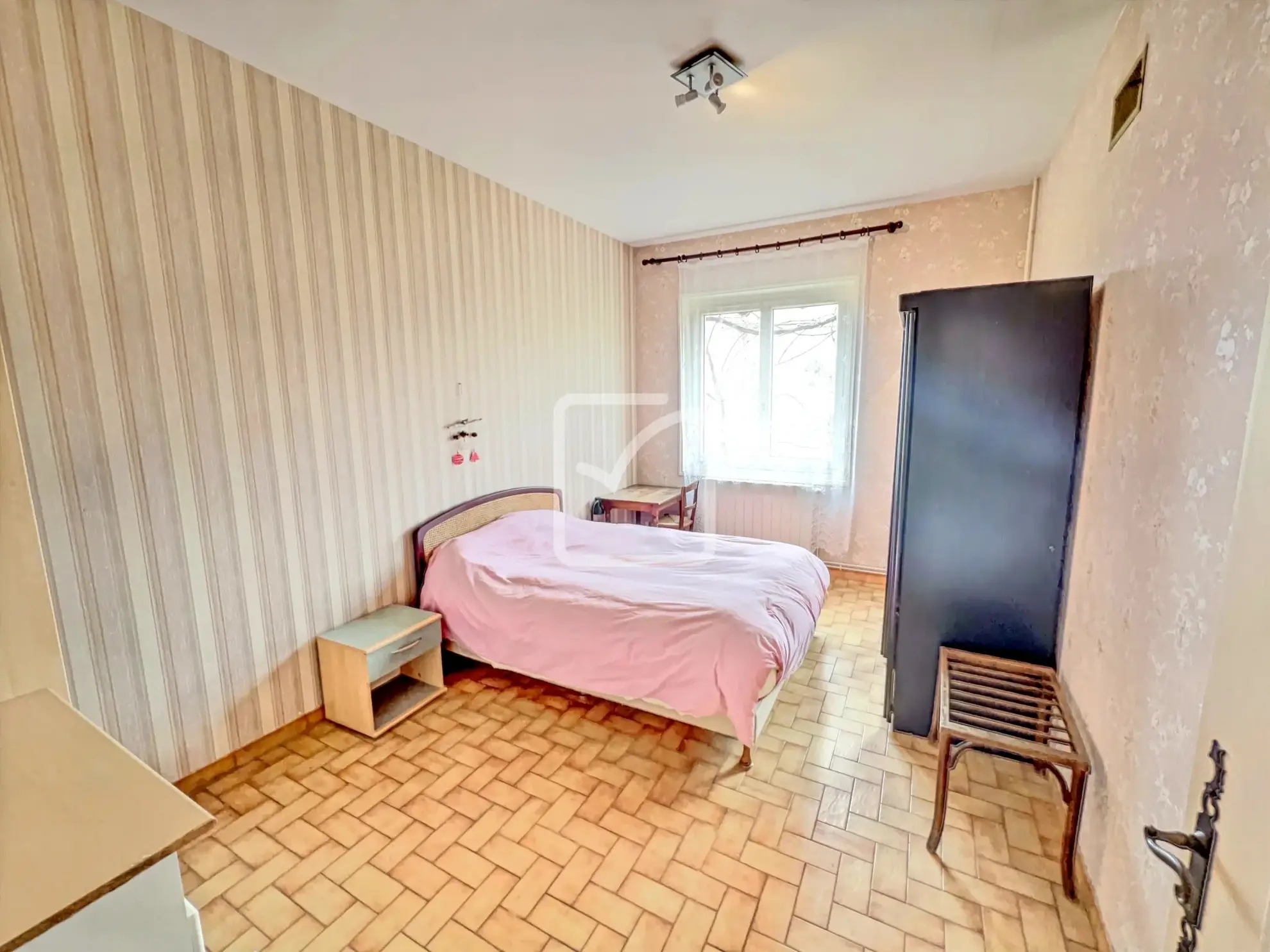 Maison de 140 m² avec grand garage à Saint Martial de Nabirat 