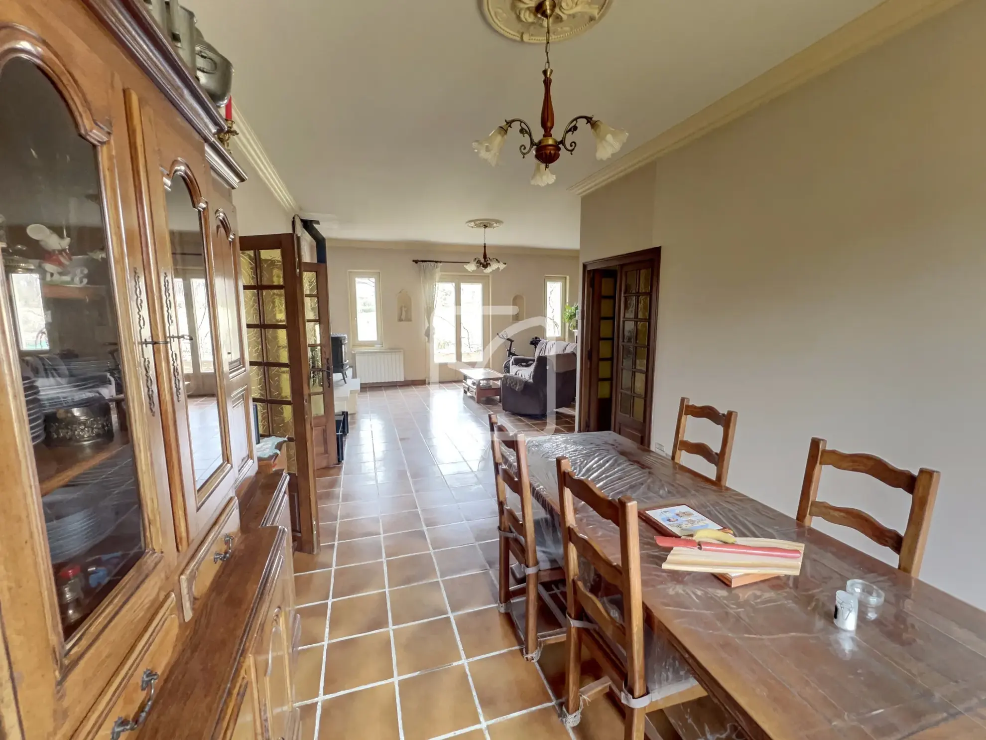 Maison de 140 m² avec grand garage à Saint Martial de Nabirat 
