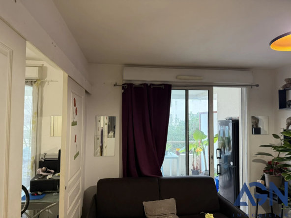 À vendre : Appartement 2 pièces 30,30 m² avec terrasse et garage à Montpellier 