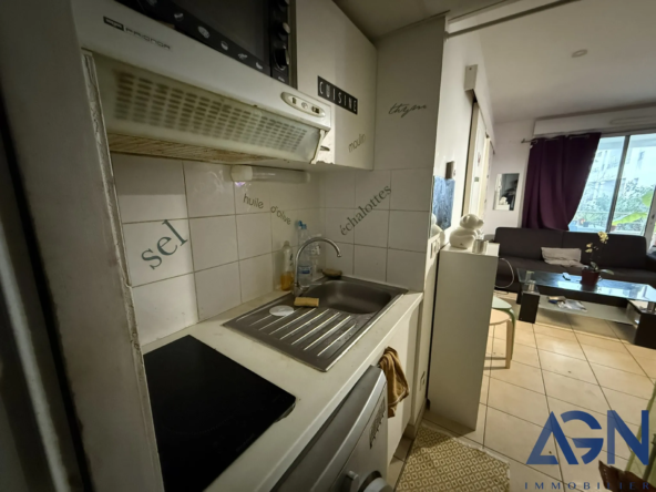 À vendre : Appartement 2 pièces 30,30 m² avec terrasse et garage à Montpellier 