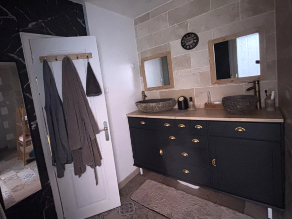 Maison familiale 148 m2 avec jardin à Roubaix, 6 chambres 