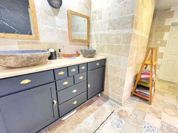 Maison familiale 148 m2 avec jardin à Roubaix, 6 chambres 