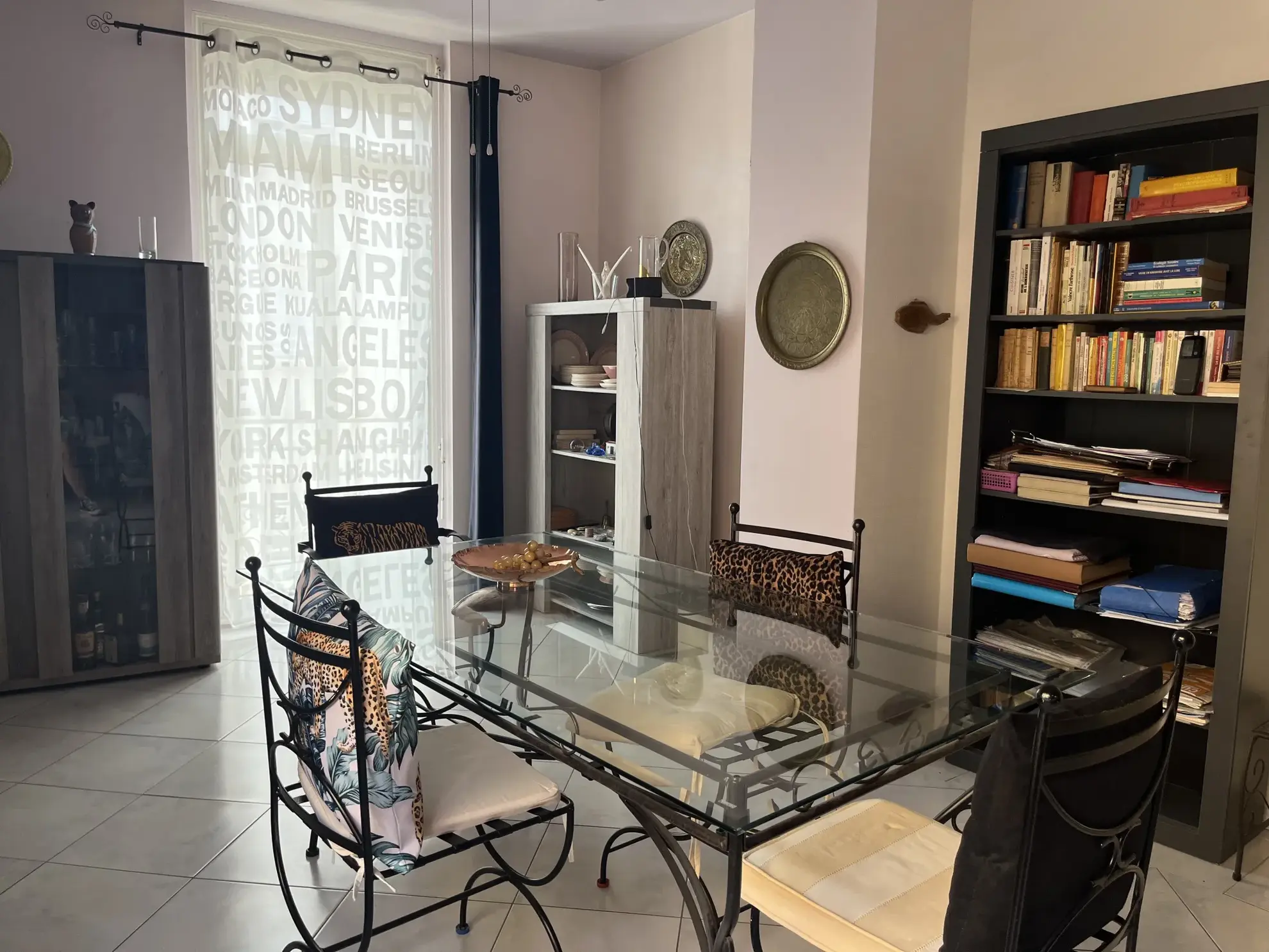 Bel appartement lumineux avec terrasse, cave et garage à Le Boulou 