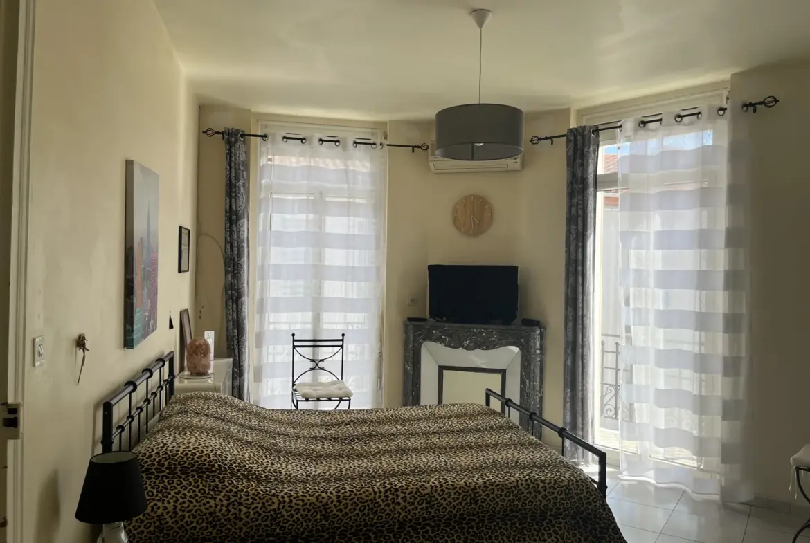 Bel appartement lumineux avec terrasse, cave et garage à Le Boulou 