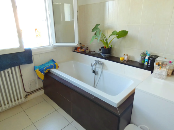 Vente Belle Maison 4 Chambres à Labrousse 