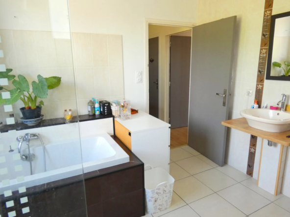 Vente Belle Maison 4 Chambres à Labrousse 