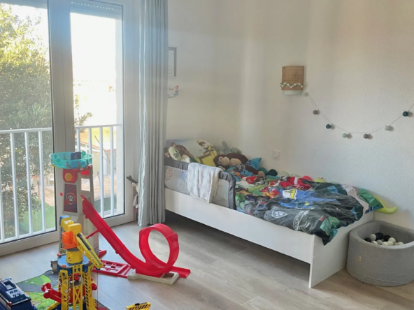 Appartement T3 rénové avec loggia à Montescot 