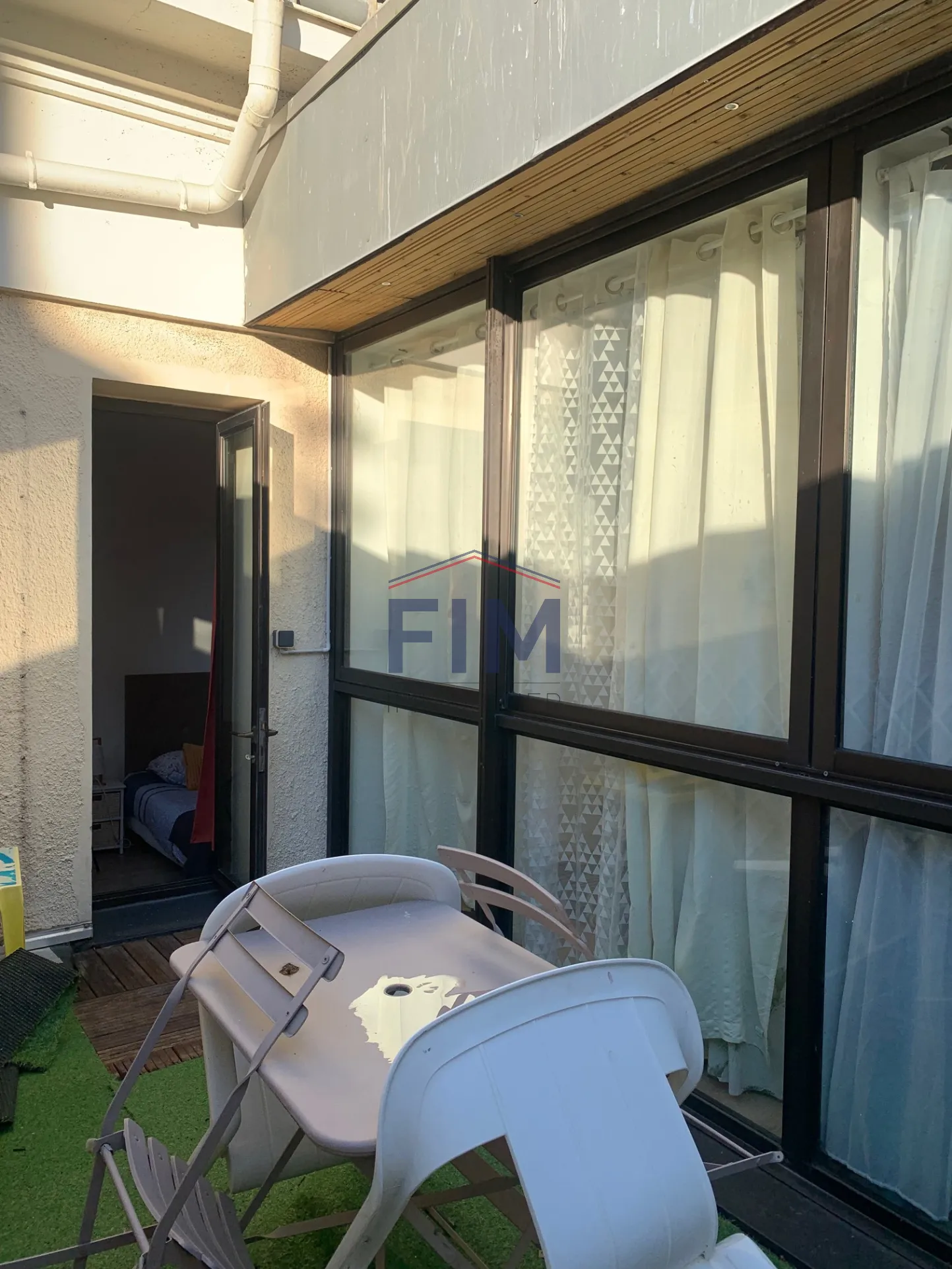Appartement F3 à vendre à Dieppe centre-ville avec terrasse 