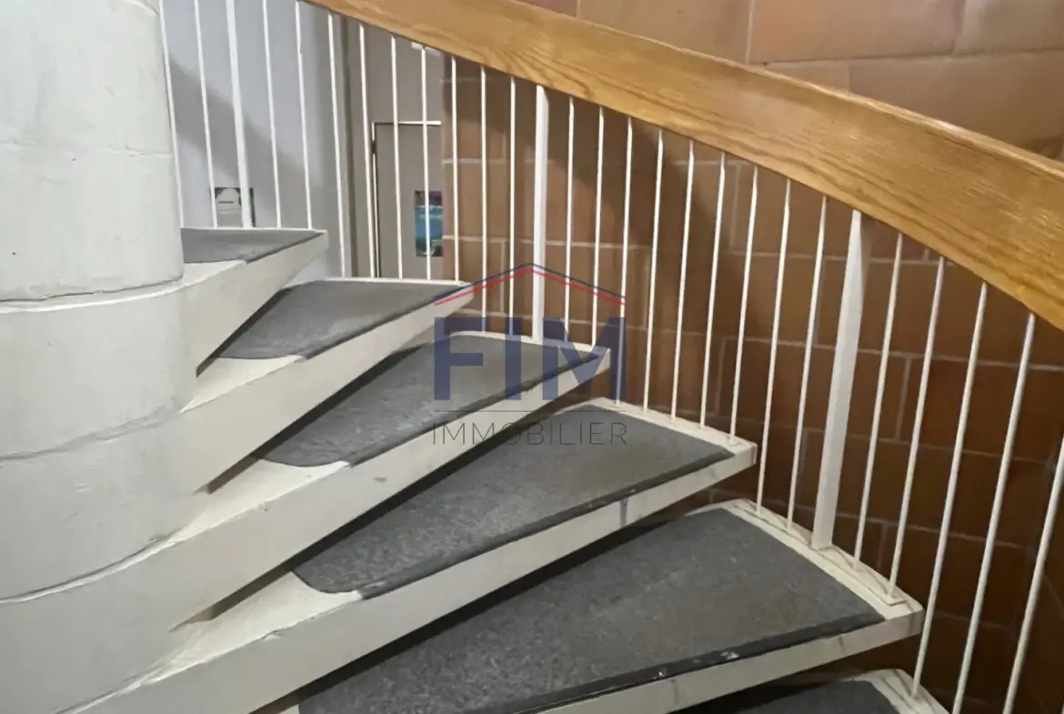 Appartement F3 à vendre à Dieppe centre-ville avec terrasse 